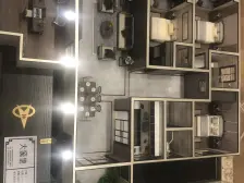 此房是一楼带院纯边户,精装修,出门就是地铁口