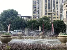 滴水湖公园旁,电梯低层三房毛坯出售