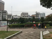 荣强铭城 5室1厅 南