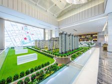 此房为毛坯房,户型方正,双阳台,楼层好日照时间长