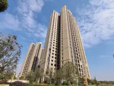 小区人车分流.环境好.出行方便有公交车.购物便利