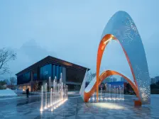 一百多平大露台 种花种草随你心意 活动空间大