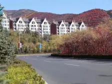 出售蓝湾庄园小区2楼大两居毛坯