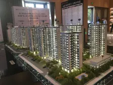 华侨城二期全新装修四房业主急售