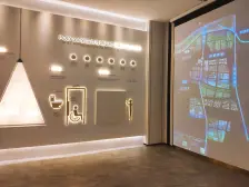 央企开发 双阳台落地窗 精装小高层 .,诚心出售