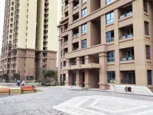 装修三居室,居家安静,随时看房,随时签约