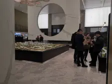 管南片区 品质改善小区 融创城142平毛坯4房 次新小区