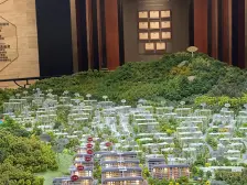 四居室外带加保姆间(带独立卫生间);大平层三卫