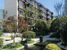 此房手续齐全,格局好,采光好,无遮挡,出行方便