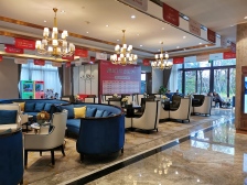 网红儿童公园旁,生活配套齐全,出行方便,户型方正