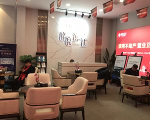 小区环境好 适合老人 新婚小夫妻