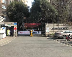 英国小镇蔷薇园 1室1厅 南 北