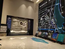 看湖景大平层全新装修,通风采光好