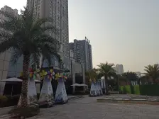 近轻轨18号,小区绿化好, 户型方正。