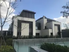 次新合院别墅,纯毛坯,未住人,挑空大客厅,随时可看