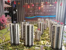 房子户型方正,采光充足,适合三代人居住