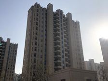 新未来樾湖3室2厅南