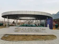 房子户型方正,户型正规,有大阳台,毛坯房,3室2厅