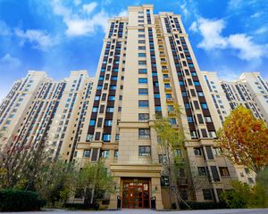 丹凤公园旁,好楼层,全天采光,楼间距大,视野开阔