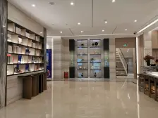 龙洲湾次新小区洋墅,无遮挡视野,带前后花园-地下室