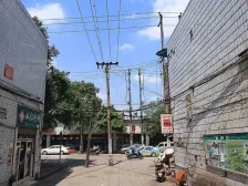 航天小区三房出售,房东诚心价格可谈