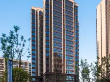 高新天街大四房 朝南 楼层好 安静 业主急售