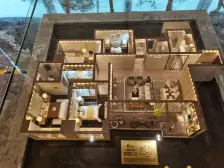 陈家坪轻轨环线旁,正规四房,朝中庭,住家安静