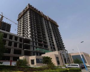 学府公馆 1室1厅 东