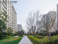 飞机户型,家具家电全留,有一个车位,密码钥匙随时看