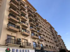 金燕国际温泉城 南北通透,采光好 视野好,诚心出售