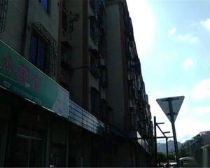 春晖社区2室1厅南