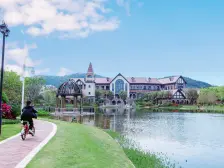 坐北朝南 大花园 方正 采光好 位置靓