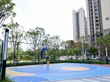 环境优美 配套成熟 带前后花园 有地下室