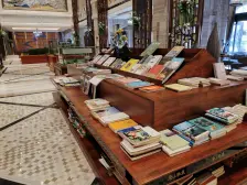 联排别墅带两个车位,装修花了两百八十几。随时看房欢迎联系