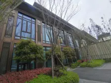 联排别墅,边套大花园,双层地下室,可随时看房