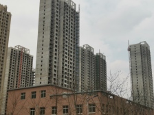 交通便利次新小区正规朝南三房业主诚心出售