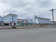 我家住在花园里,花园就在我家里,大名墅好房出售