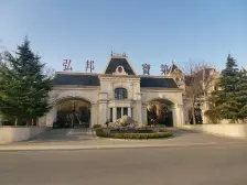 独栋别墅 使用面积5000平 停车开阔 可以商ye酒店