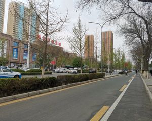 陈官营地铁口小户型三室一卫精装修拎包入住