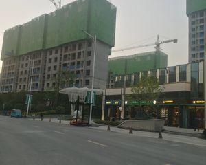 荥阳城区小三居商品住宅精装修南北通透满二带电梯