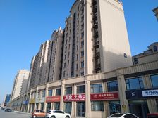 公务员小区 环境优美 绿化好,户型很方正