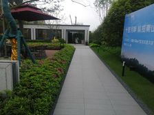 叠墅户型,五房三卫,视野开阔。