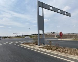 新上房源中间楼层精装修拎包入住急售