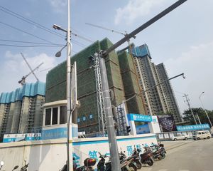 万达旁全新装修保养好带全屋地暖端头视野无遮挡
