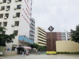 附近学校