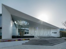 地铁口、业主诚心出售、契税满二年、观湖效果好