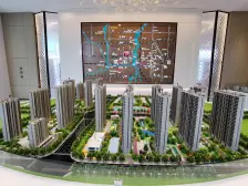 地铁口 公园旁 次新小区大平层