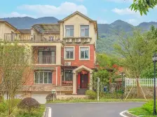 白云湖横厅大四房一楼带前后花园