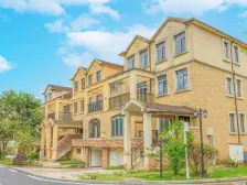 白云湖花园洋房,端户大花园,户型方正