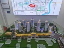 蟠龙商圈,精装修横厅三房,中间楼层,龙湖物业